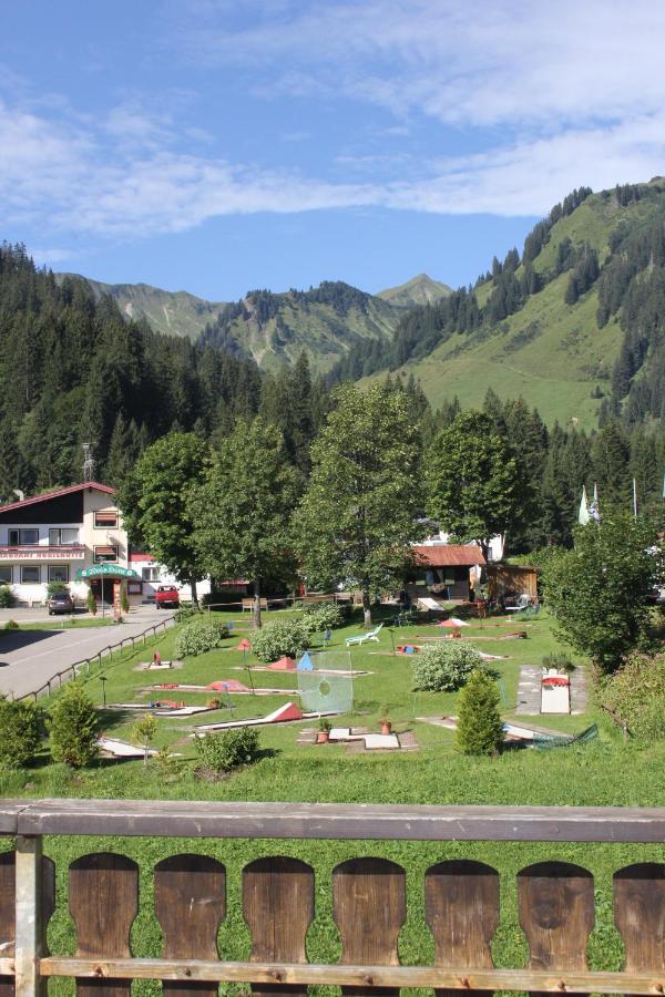 Kwt Lodge Mittelberg Exteriör bild